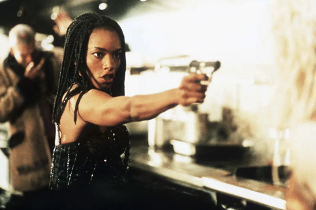 angela bassett\u0027s 10 most legendary film roles Master Of None Cast angela bassett strange days 20th century fox everett