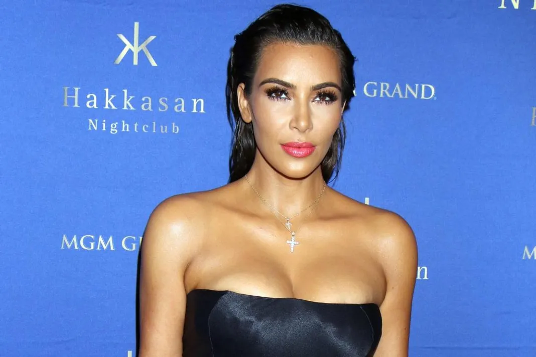 09116KimKardashianWENN