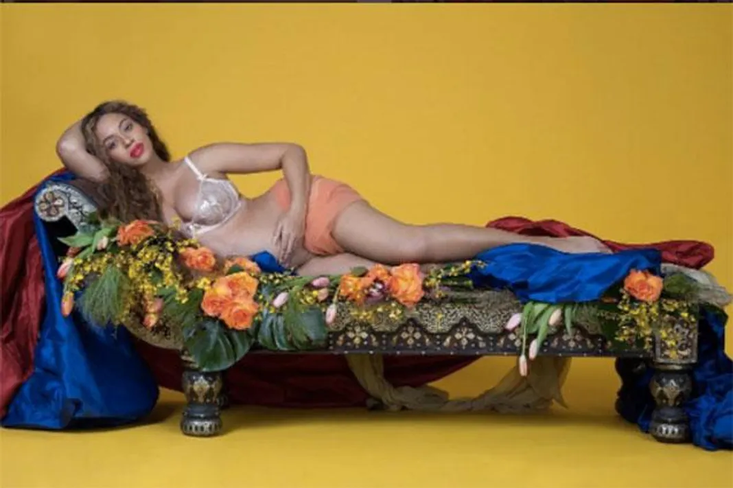 Beyonce-Beyonce.com-2-020217