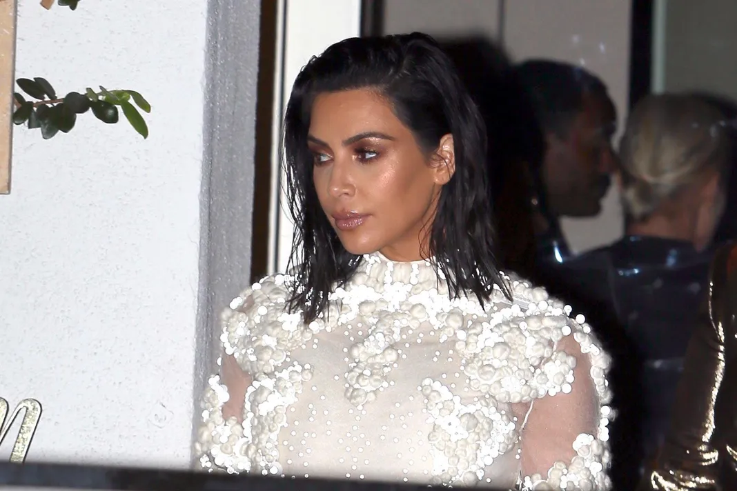wenn_kimkardashian_040317_1800x1200