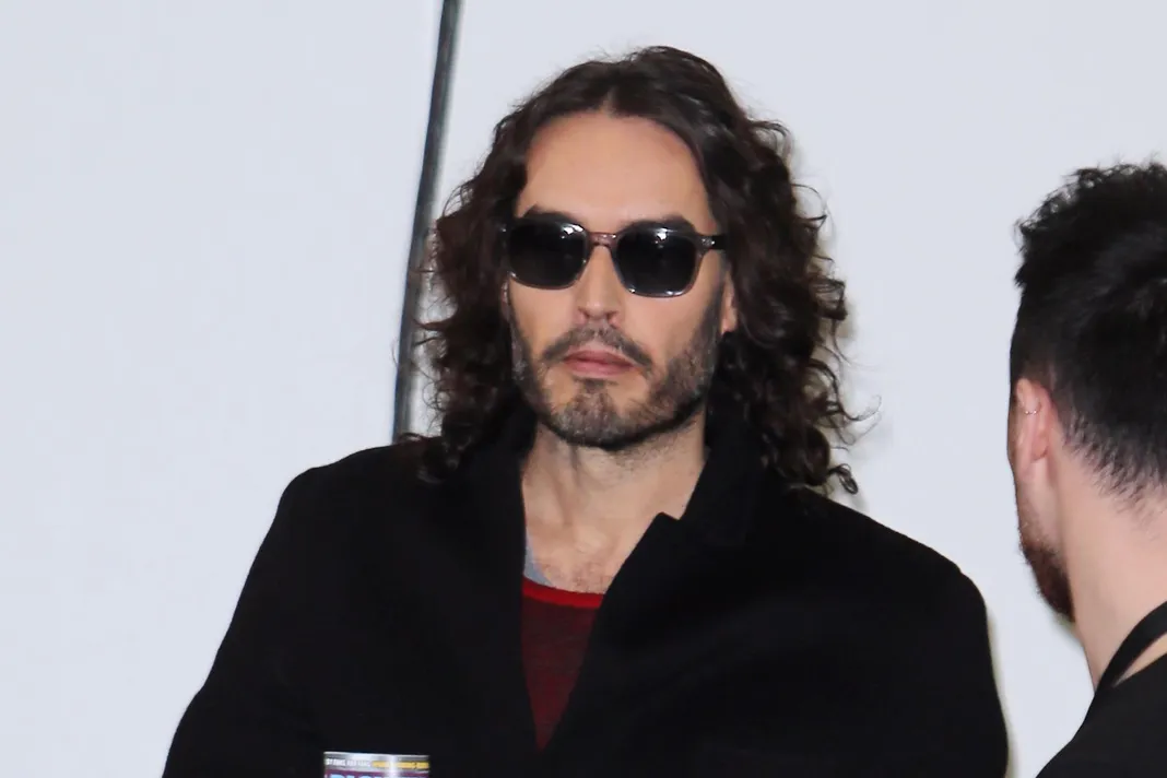 wenn_russellbrand_091217_1800x1200