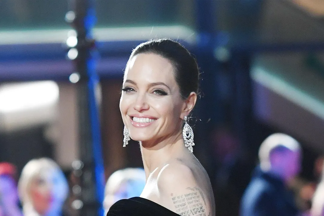 angelina jolie women get