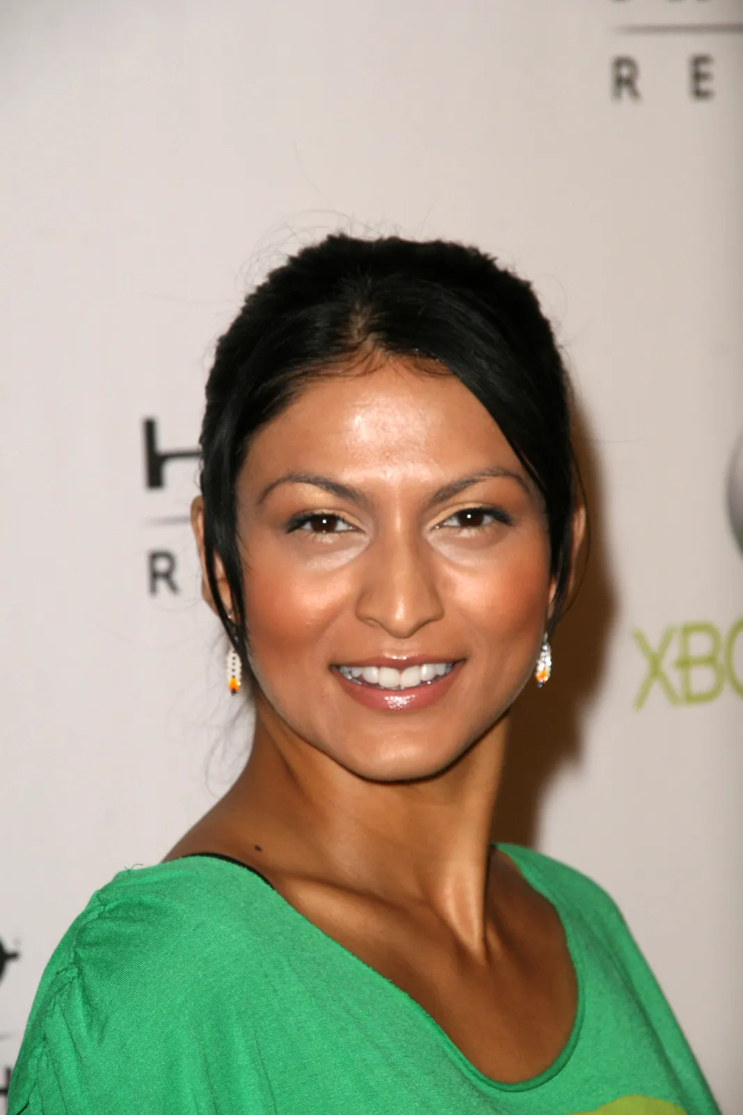 Watch Tinsel Korey video Watch Tinsel Korey video