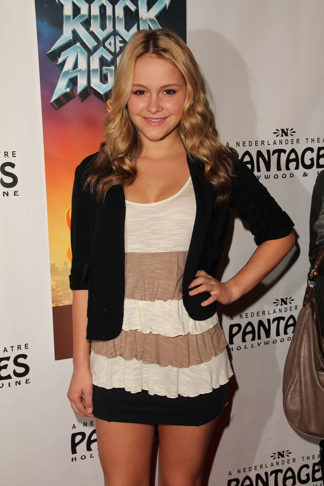 Cassi Thomson Cassi Thomson