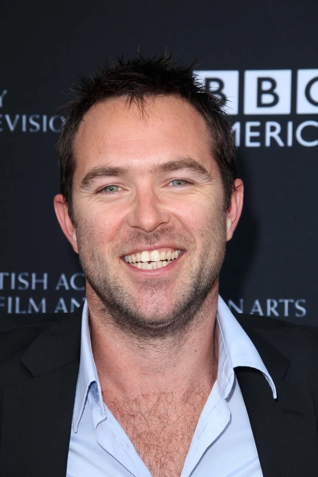 sullivan stapleton sullivan stapleton