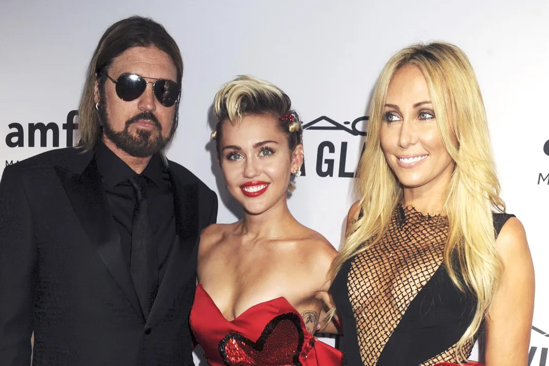 Miley Cyrus� Mom Recalls Scary Ordeal After Singer�s Birth Miley Cyrus� Mom Recalls Scary Ordeal After Singer�s Birth