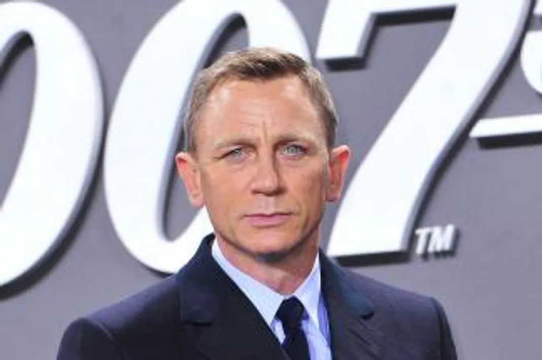 Coronavirus concerns bump James Bond movie to November