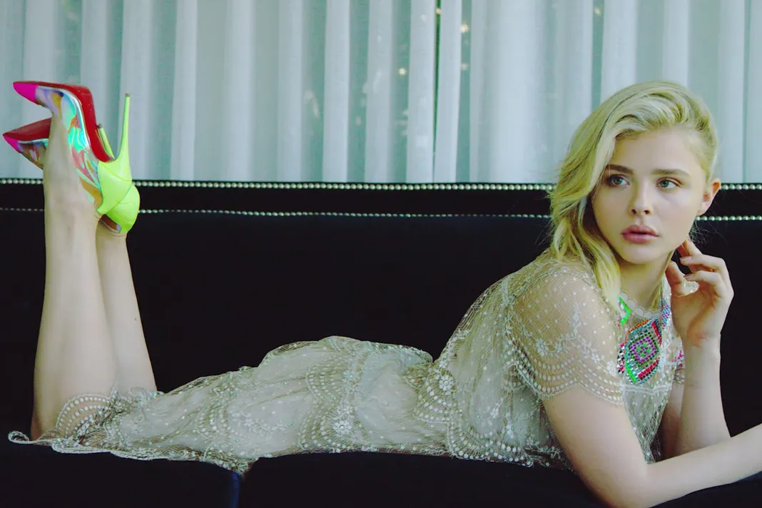Chloë Grace Moretz - Glamour Mexico January 2016 Cover Shoot