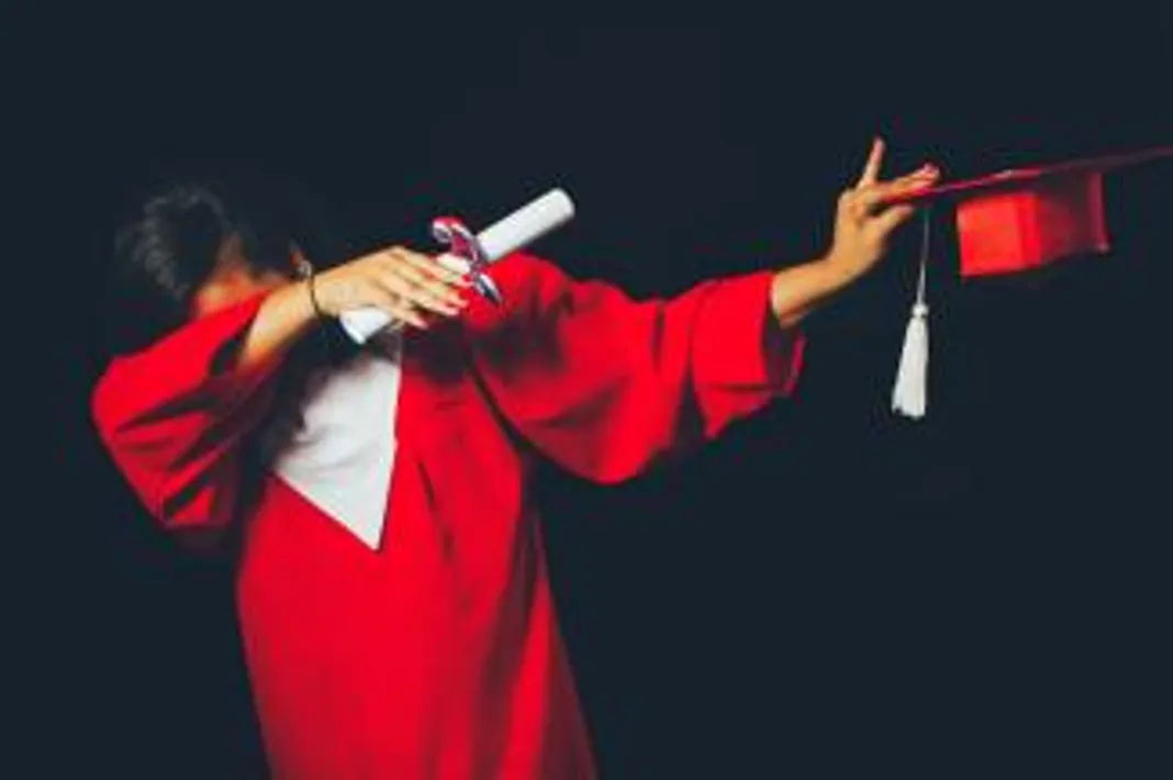 8 Hollywood Movies to Watch if You’re a High School Graduate