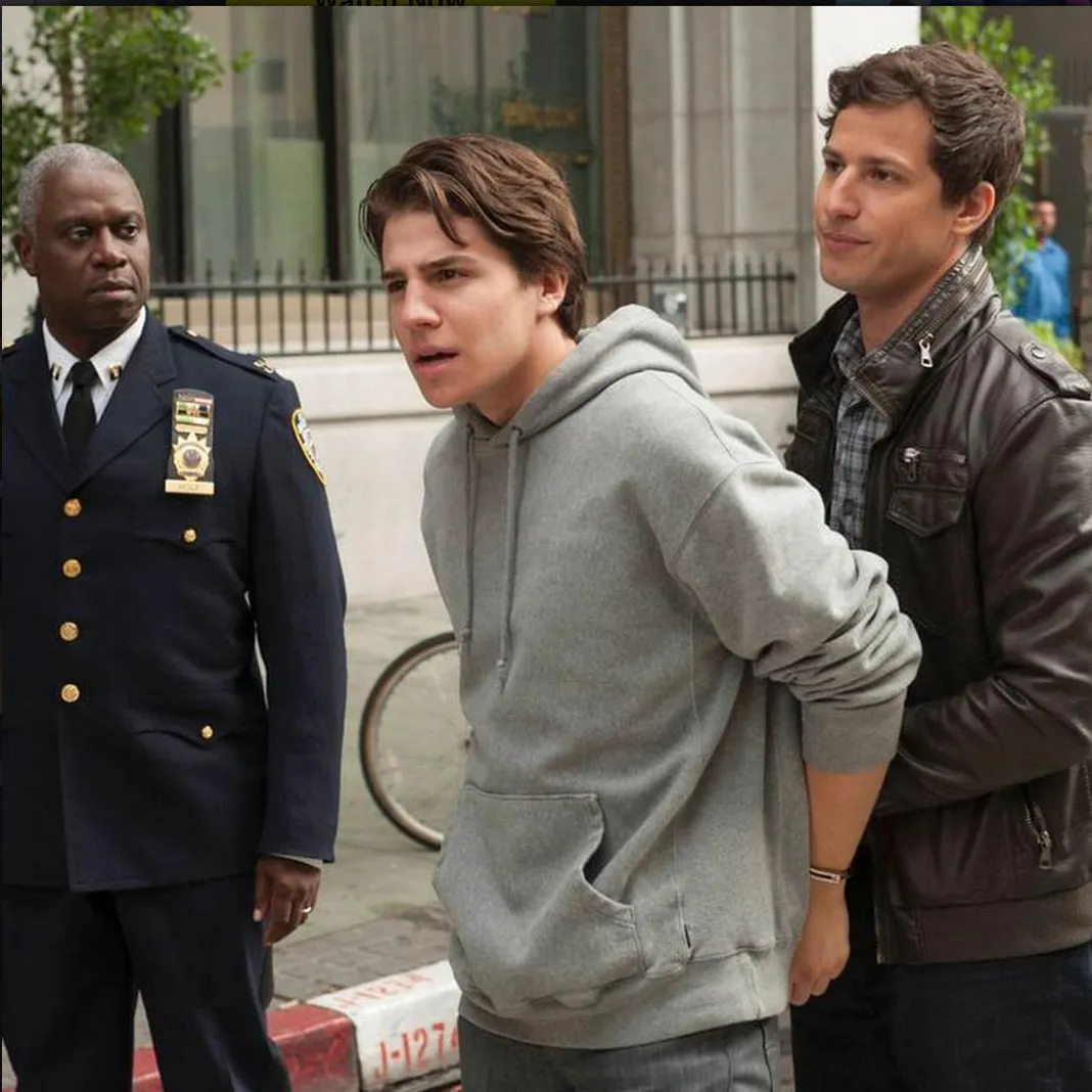 Brooklyn Nine Nine Recap Andre Braugher And Andy Samberg Are Better Together Season 1 Episode 2